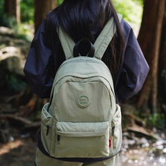 日系かばん女子大学生大衆デザイン感シンプルで軽量で大容量旅行リュックサック高校生リュックサック