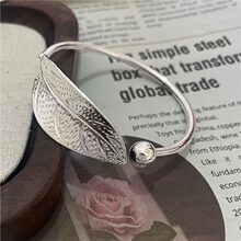 ��ˇ�����~���y�����CŮ�_�ڂ����OӋ���~�C�ӌW���Ʒ�������