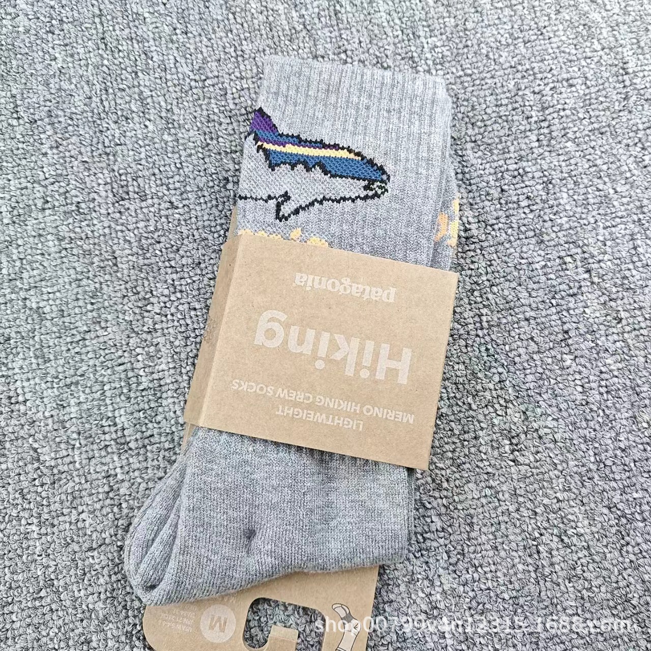 新しいパタゴニアハイトップタオルボトムカップルソックスアウトドアスポーツ登山ソックス卸売ハイトップトレンディソックス