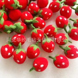 羊毛毡戳戳乐胸针草莓工厂定 制蜜蜂动物花朵小装饰爱心挂件发卡