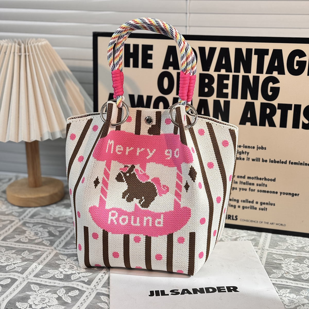 ニットハンドバッグ、ニッチデザインバケットバッグ、トートバッグ、ハンドバッグ、カジュアルで多用途なショルダーバッグ、ニットポータブルバッグ