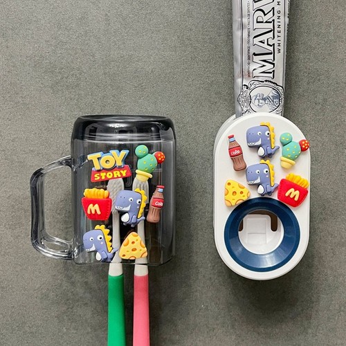 Children's toothpaste squeezing artifact cartoon cute automatic toothpaste squeezer wall-mounted manual toothbrush storage rack set