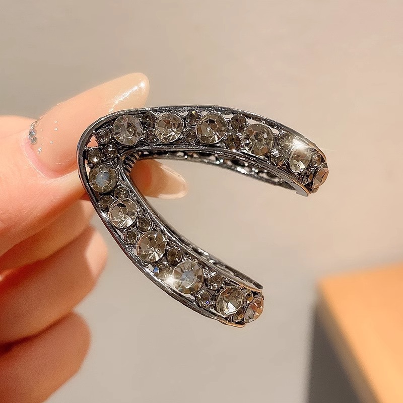 1 clip de fresa negra