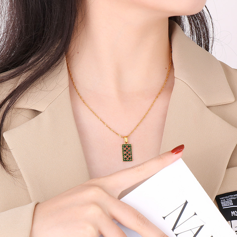 304 Stainless Steel Chain Material 1 Piece Quantity Daily Occasion 304 Stainless Steel Material PVD Coated 18K Gold Plated Lattice Titanium Steel Waterproof Non Tarnish Pendant Necklace