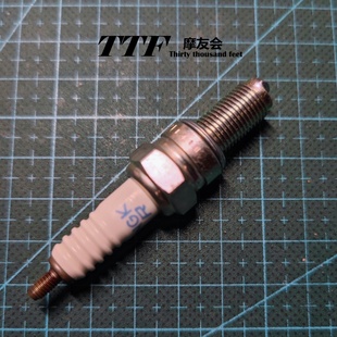 Llmotorcycle Accessories Spark Plug Domestic Brand New Cr8E Durable Gv300 Gray Stone Chinchilla Flash 30