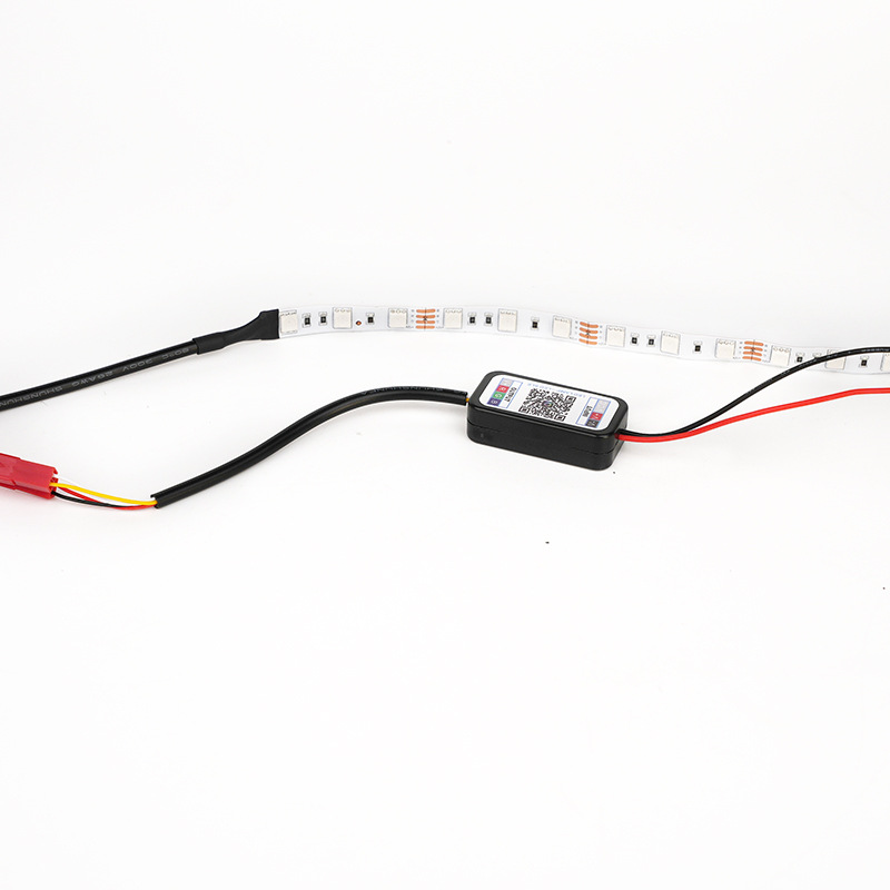 Faros delanteros de automóviles transfronterizos un arrastrar un teléfono móvil APP control Bluetooth transformación de color fantasma RGB colorido 360 ojos del demonio