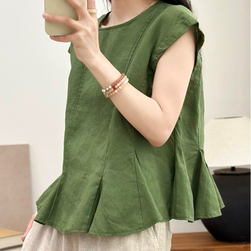 Artistic Style Ruffled Hem Sleeveless Shirt for Women, Summer 2026, Loose Fit, Slimming, Versatile Short Top