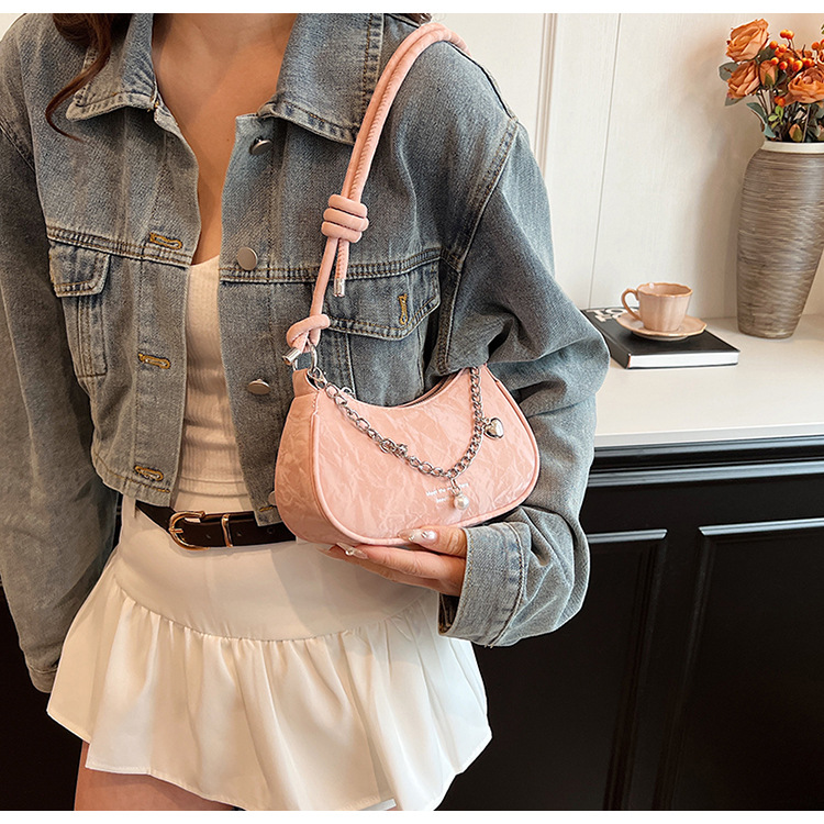 A stylish and stylish small handbag for ladies in 2025, a versatile and fashionable crossbody bag, a niche single-shoulder underarm bag for summer undefined