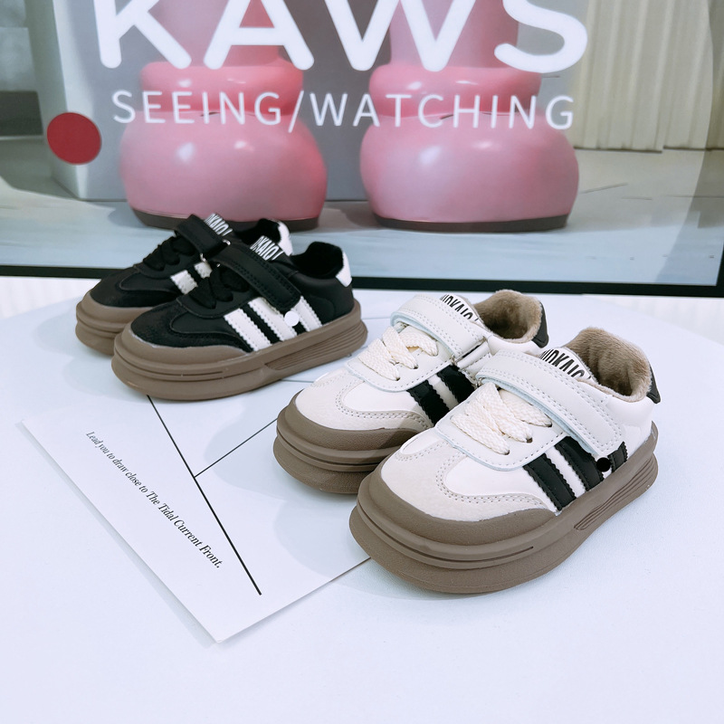 Tavola per bambini taglio basso, scarpe sportive per ragazze nuove autunno e inverno 2023, due suole morbide in cotone,_voghion.com