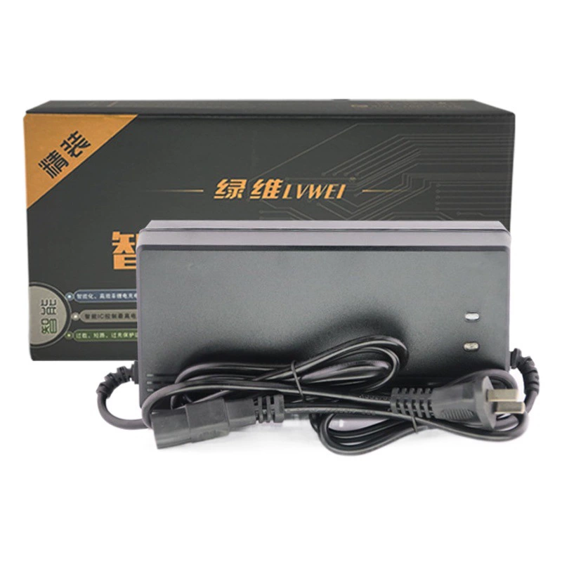 Зарядное устройство для литиевых аккумуляторов 60В/72В/10А для транспортных средств (трициклов и четырехколесных транспортных средств) для международной торговли, в наличии