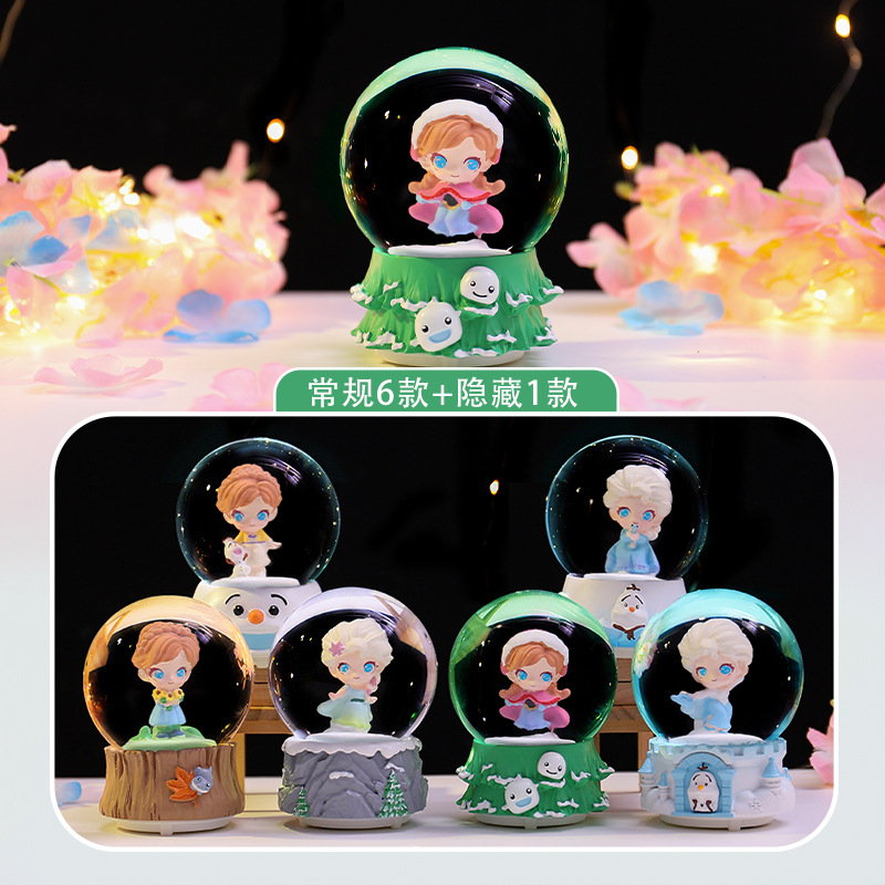 麦門の豚のブタの子供のブラインドの箱は無邪気でかわいいカピバラの子供の手でテーブルの装飾の子供のおもちゃの贈り物をします。