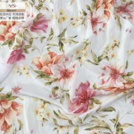 厂家直销 新款印花布料连衣裙全涤工艺春夏服装花色面料