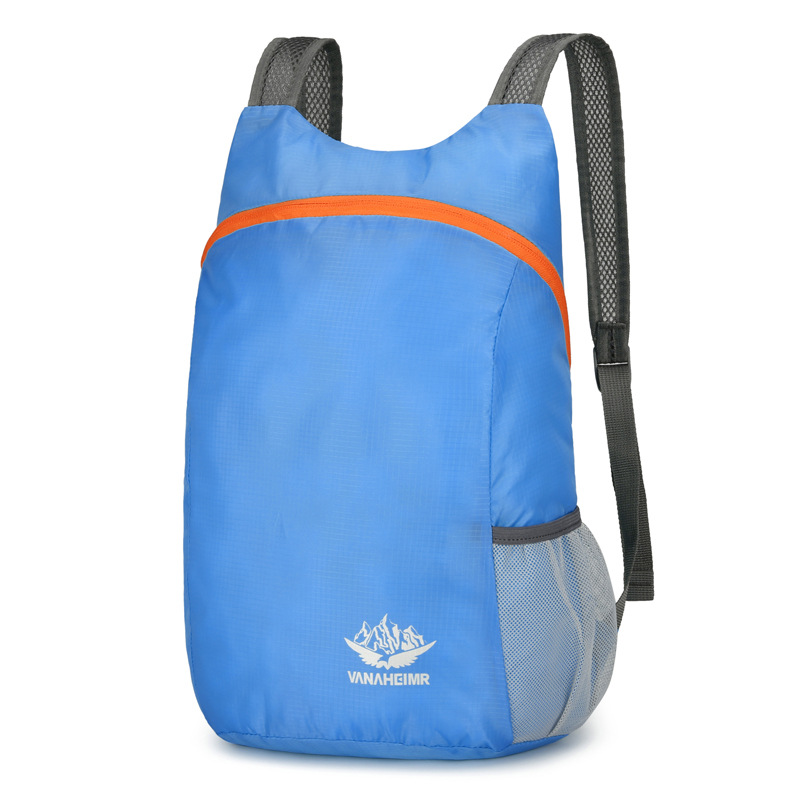 Mochila ligera de color sólido al por mayor de gran capacidad a prueba de agua de viaje para hombres y mujeres Mochila deportiva ultraligera al aire libre
