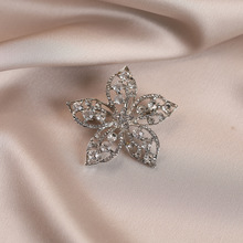 �n���¿�ߙn�Ͻ�ˮ荻������С���OӋŮʿ�_��ë���ػ��Ʒ�e�