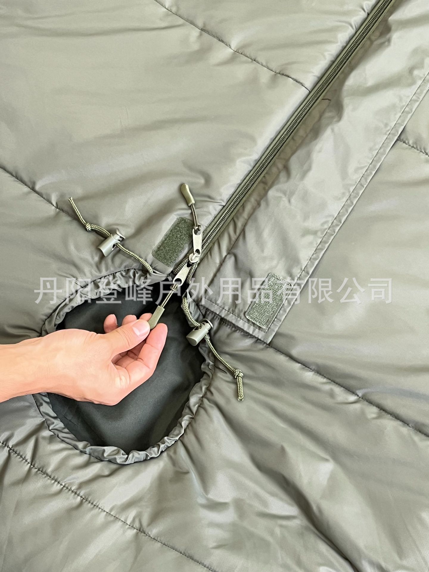 浅绿防水防撕裂木乃伊款高端睡袋