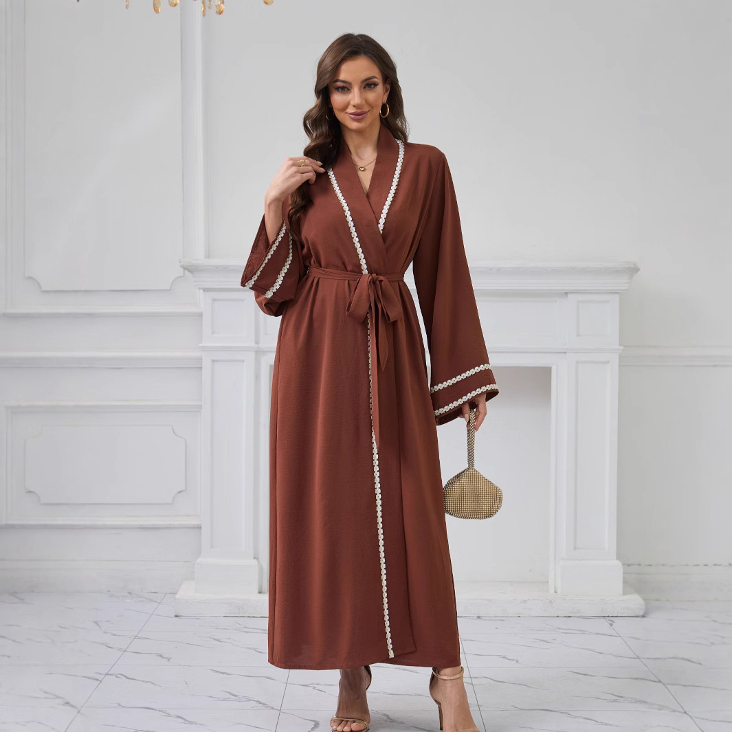 Women's Embroidered Arabic Robe With Bell Sleeves And Waist Belt_ecoleips.com