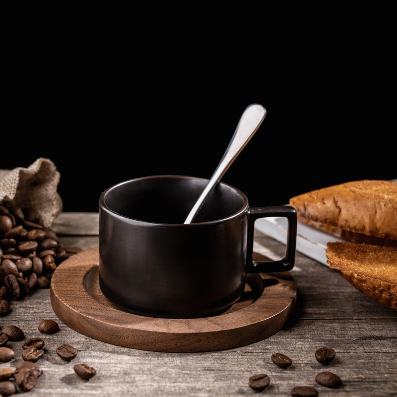 Mini taza de café americana pequeña taza de cerámica taza de taza de agua taza con taza de nuez cucharas al por mayor