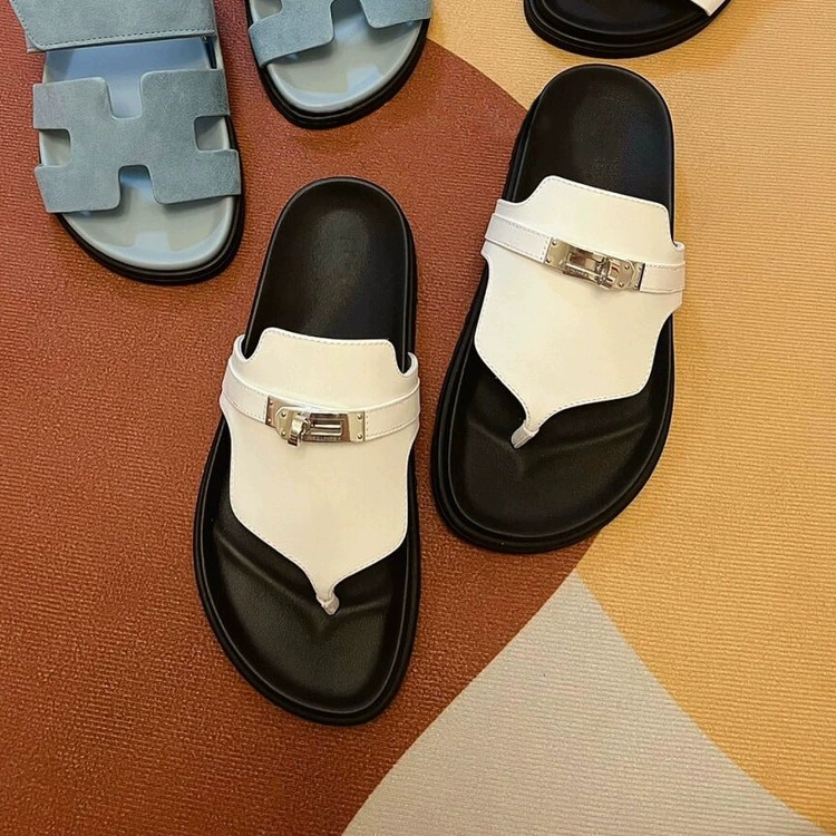Металлическая пряжка в английском стиле, полушлепанцы женские летние 2025 новые кексы с толстой подошной полосой