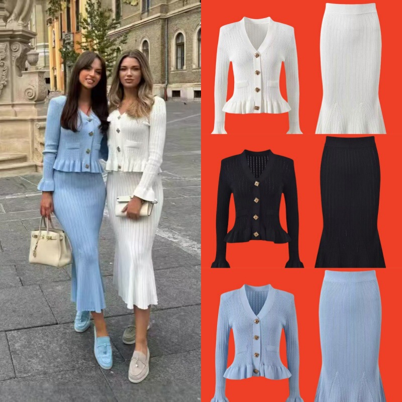 2025 Autumn/Winter Dress with Cinched Waist, Bell Sleeves, Knitted Top + Fishtail Suit Coat Dress, Long Style for Autumn and Winter