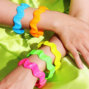 ���u�n��r���Ųʶ�ɫ�������C�ɹ�ɫ��ɫ�ǹ�������Ȧ���й���