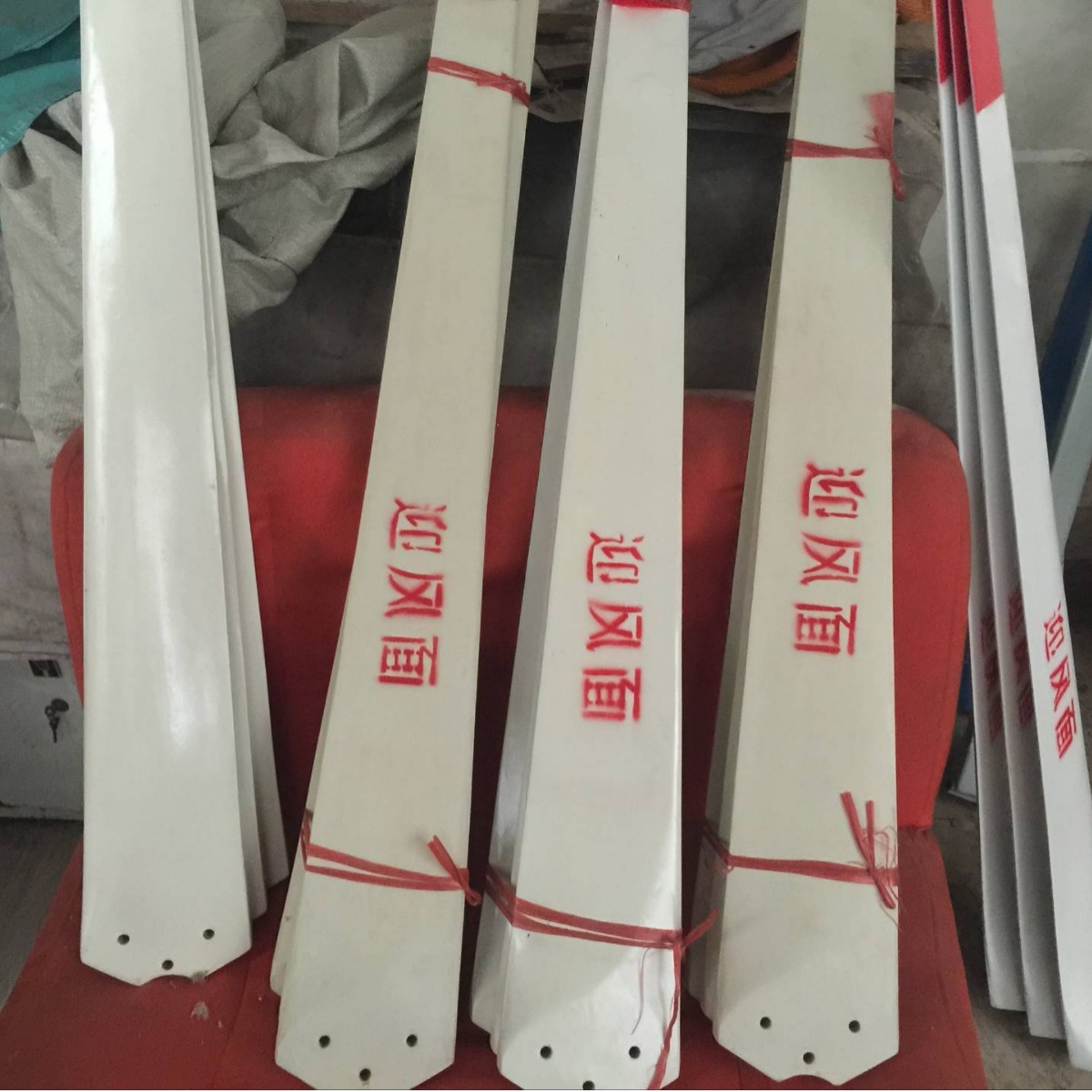 玻璃钢叶片小型风力发电机叶片中龙风力制做厂家销售