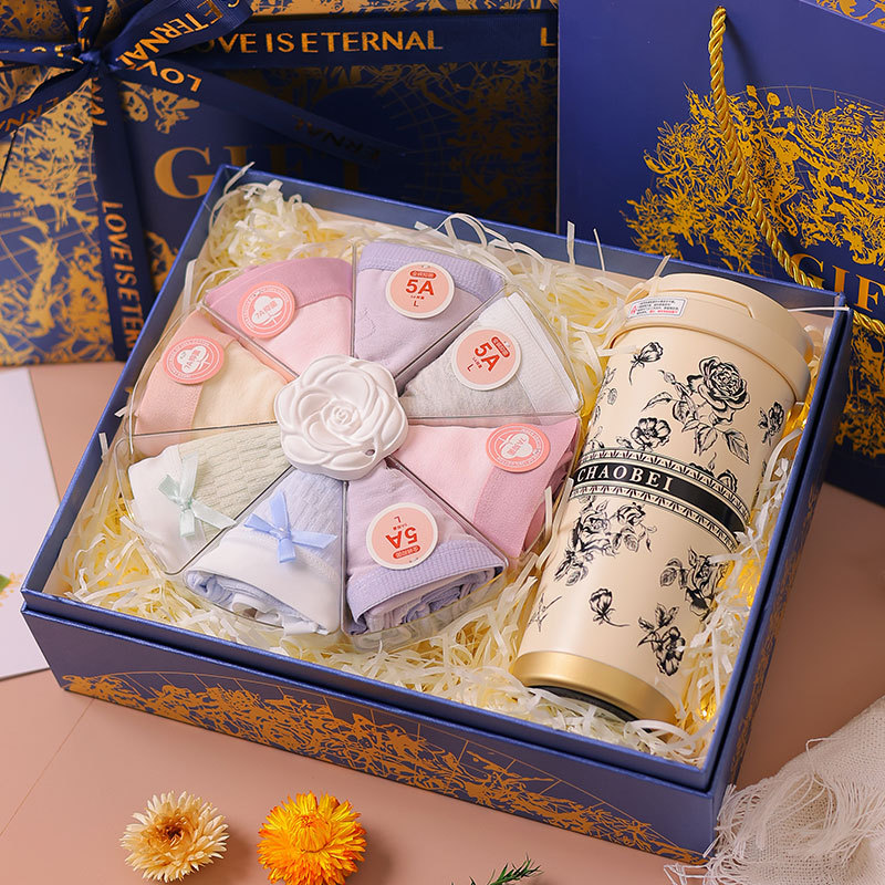 Regalo de la chica del cumpleaños del día de la diosa para la Caja de regalo de pastel de calzoncillos de su mejor amiga 2025 nuevo regalo de acompañamiento para el día de San Valentín