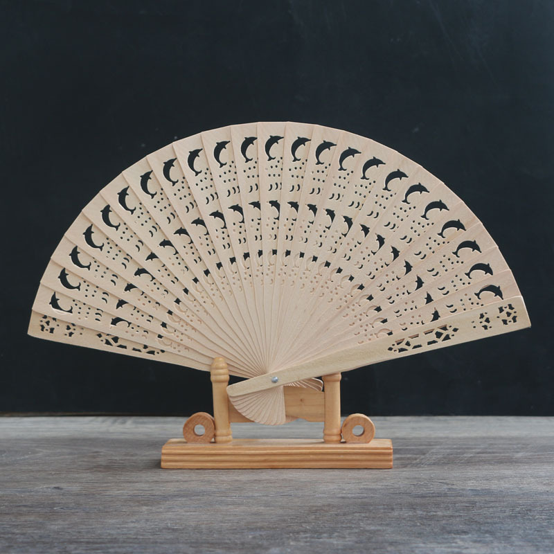 Ventilador de madera fragante de lavado completo de 8 pulgadas Ventilador de madera hueco de 20cm Ventilador chino Ventilador de sándalo Ventilador de regalo Salida hueca