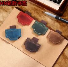 新款可雕logo定制pu强性磁吸书签疯马皮复古创意阅读笔夹笔帽书签