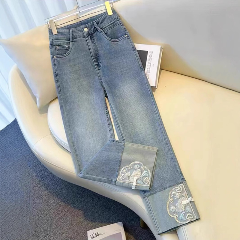 Plus-Size New Chinese Style Retro Jeans for Women, Spring and Summer, High-Waisted, Slimming, Cropped, White Straight-Leg Cigarette Pants for Curvy Figures Plus-Size New Chinese Style Retro Jeans for Women, Spring and Summer, High-Waisted, Slimming, Cropped, White Straight-Leg Cigarette Pants for Curvy Figures