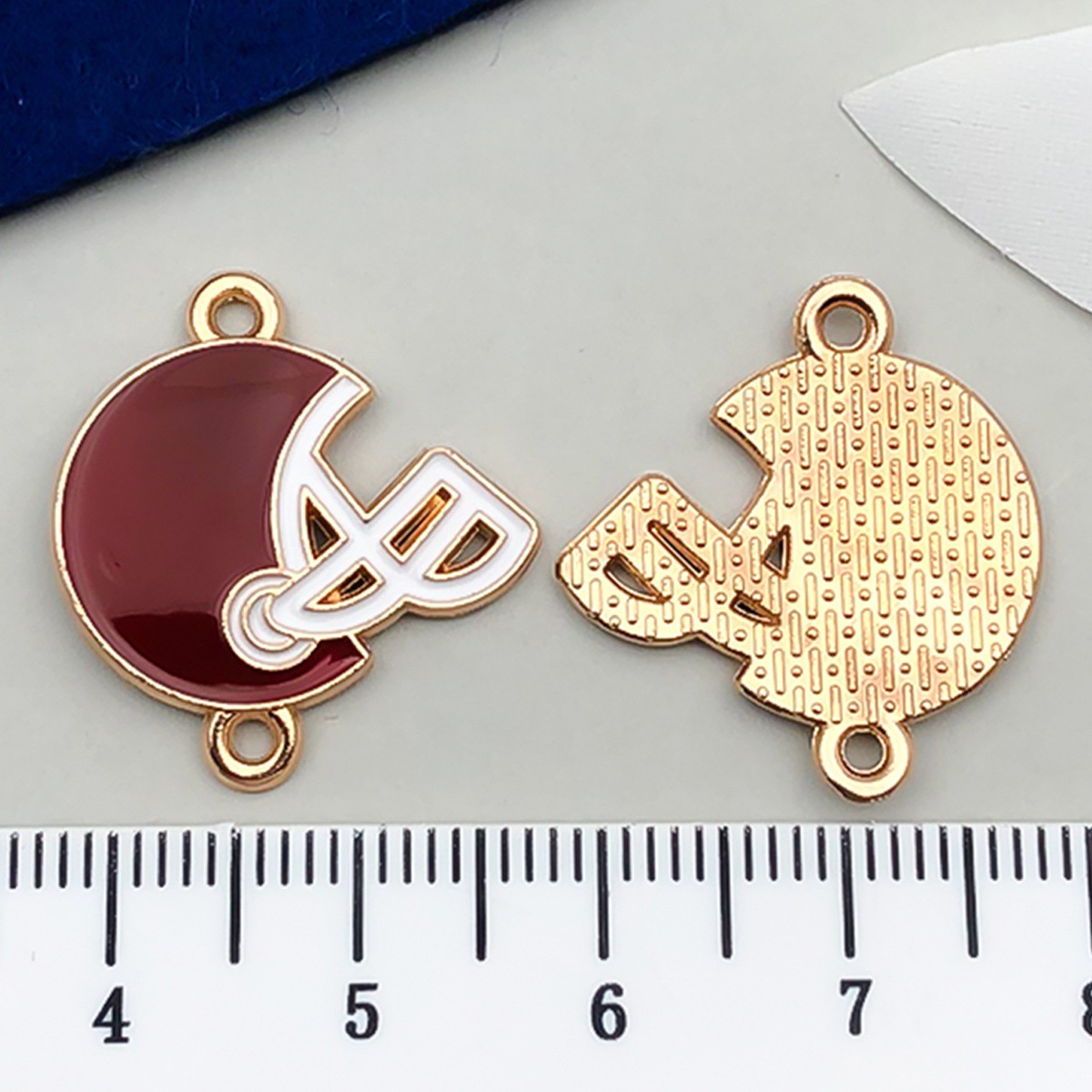 Brown helmet, 19x, 17mm