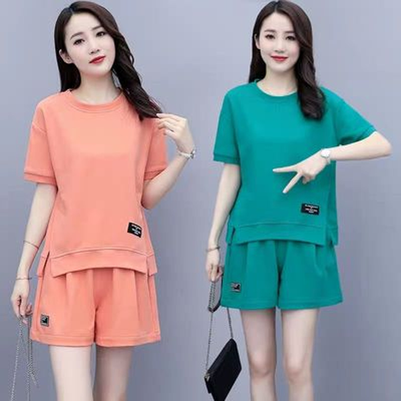 Sportswear Set Women's 2021 New Korean Style Fashionable Round Neck Short-sleeved Wide-leg Shorts Casual Running Two-piece Set