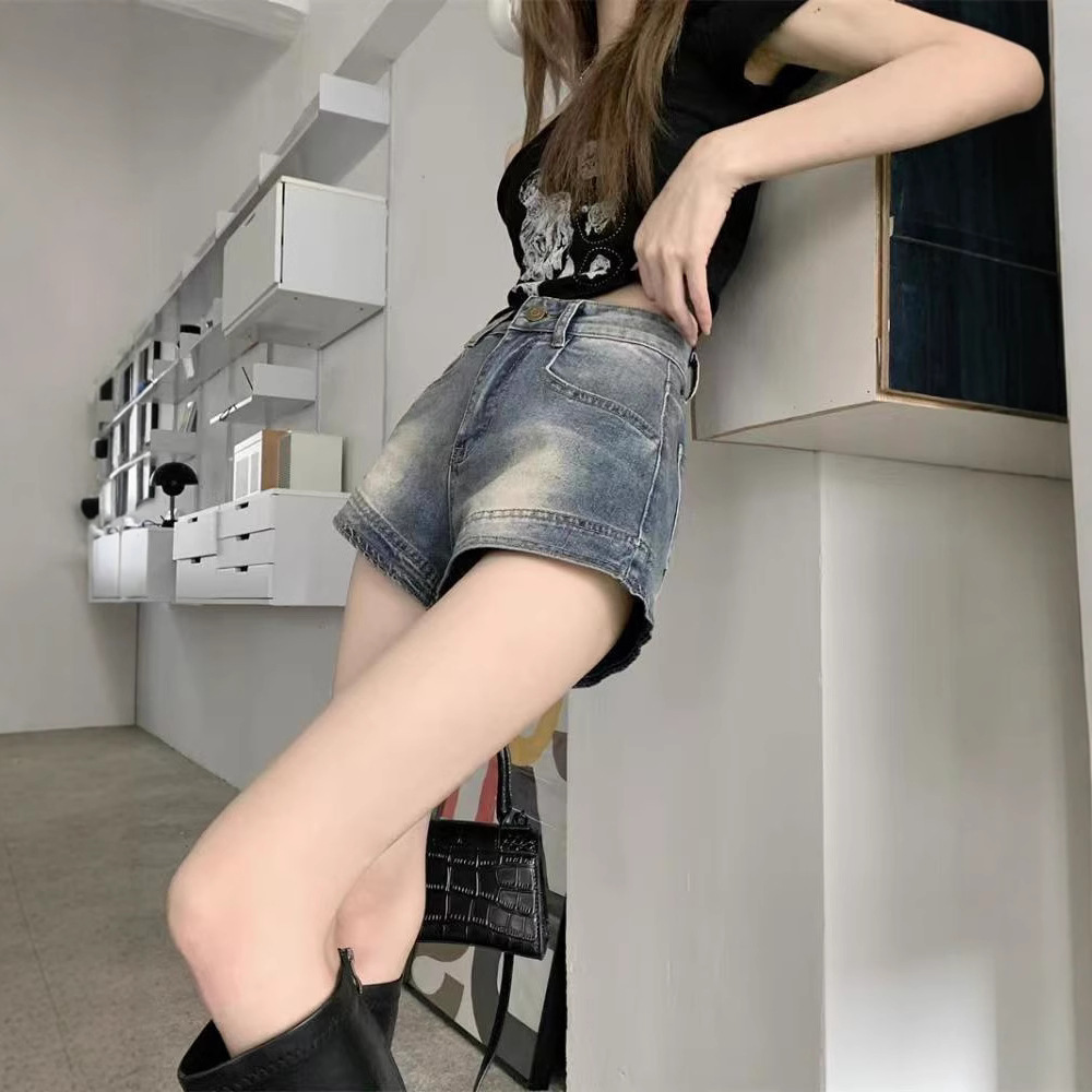 Vintage Hot Girl Casual High-Waisted Denim Shorts for Women Summer 2025 New Loose Slimming Wide-Leg Versatile Hot Pants