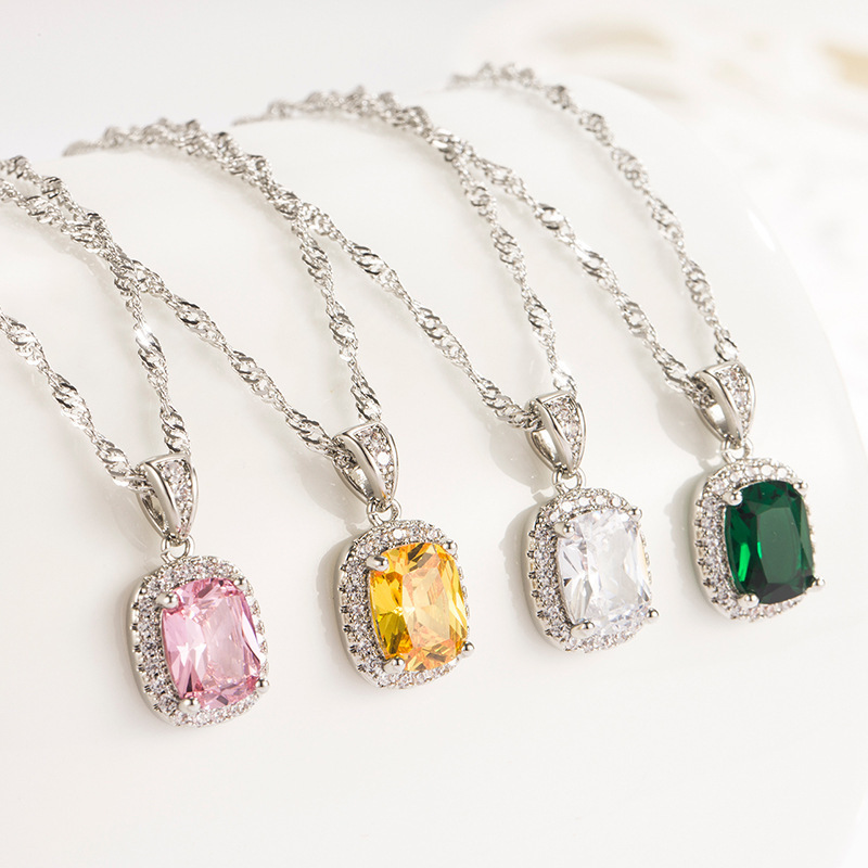 Collier X98 avec diamant rose carré [Avec chaîne maille ondulée]
