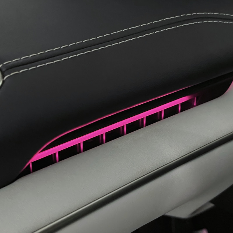 Términos y condiciones aplicables a 24 luces de atmósfera dinámica especiales Xiaomi SU7