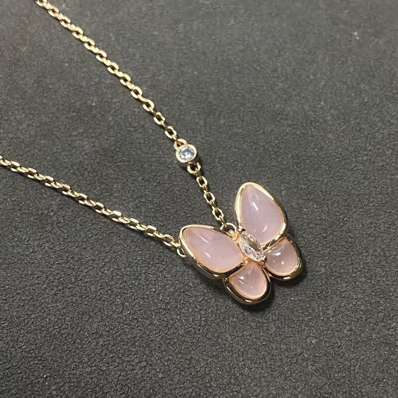 V Gold Classy Four-Leaf Clover Pink Butterfly Necklace Blue Mother-Of-Pearl Turquoise Pendant Factory Direct Sales Work Clothing