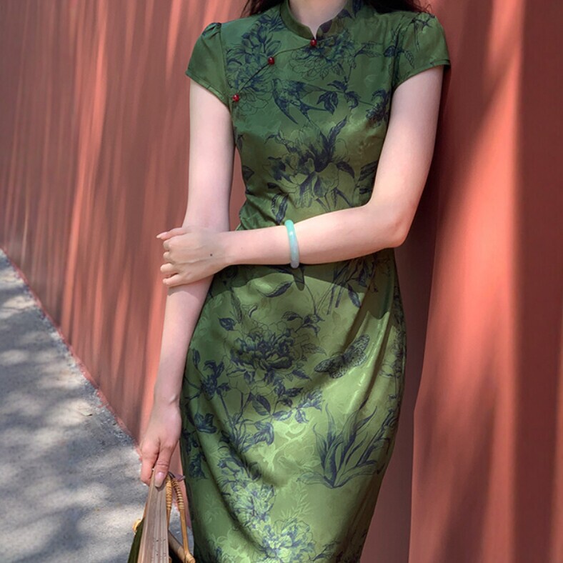 New Chinese-Style Improved Cheongsam for Women, Summer Green Floral Long Dress, Retro National Style, High-End Short-Sleeved Cheongsam Dress
