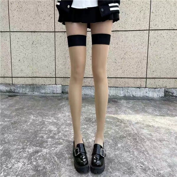 Skin -black side -knee socks