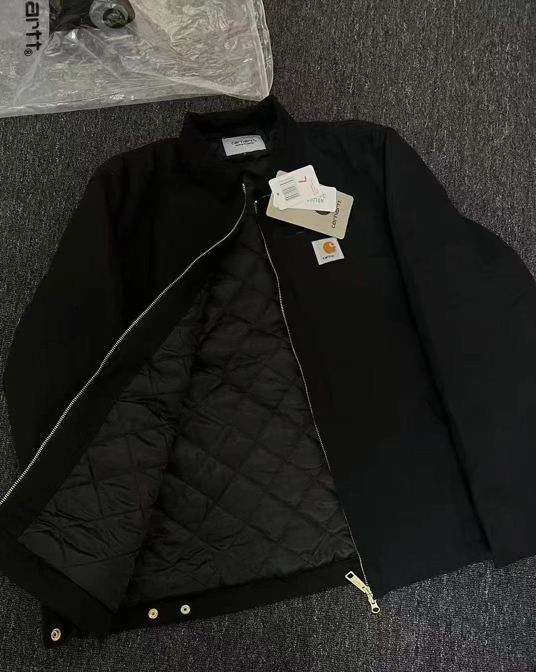 Black (diamond-shaped quilted version)