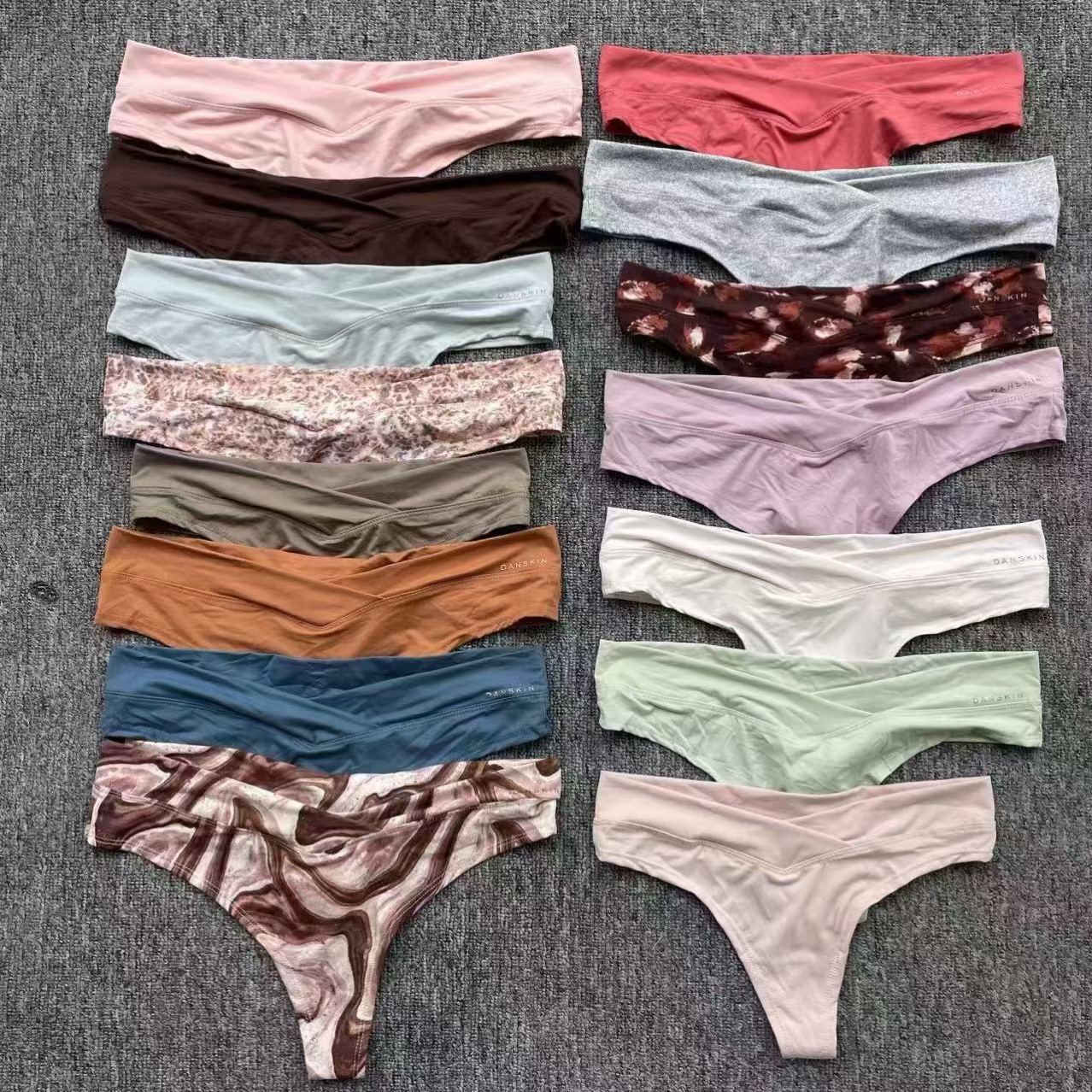 Tanga de mujer embarazada sin costuras de seda de hielo de una pieza de cintura baja, pantalones cortos simples para mujer, ropa interior para mujer, sensación desnuda y cómoda Corea