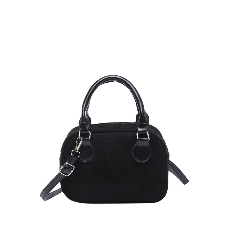 Bolsa de bolos de moda mate para mujeres 2025 primavera nueva moda retro bolso de hombro sensación de nicho bolso de mano