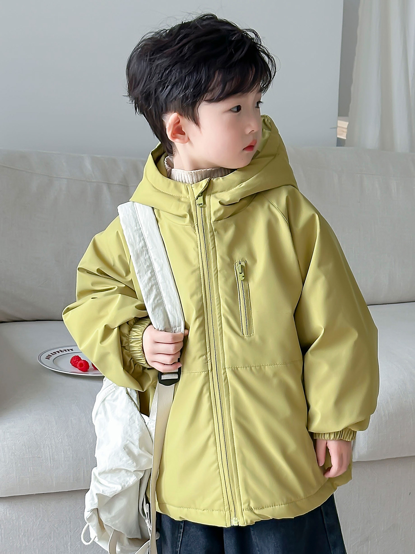 Hombres y niñas abrigo de vestir de asalto 2025 primavera y otoño para niños chaqueta de abrigo con capuchón ropa deportiva para niños a prueba de frío a prueba de viento