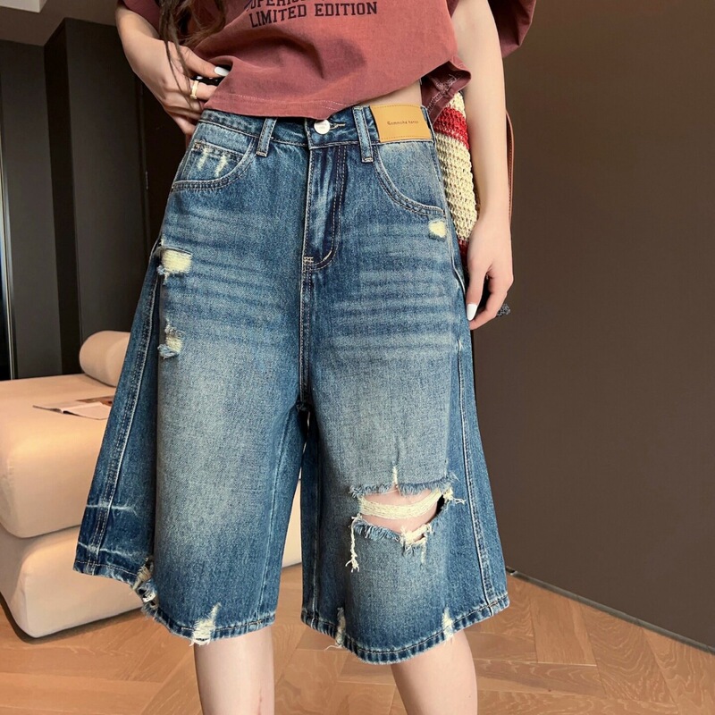Ms Shao Fashion Ripped Denim Shorts for Women, Spring/Summer 2026 New Style, Loose Casual Wide-Leg Pants, Trendy Ms Shao Fashion Ripped Denim Shorts for Women, Spring/Summer 2026 New Style, Loose Casual Wide-Leg Pants, Trendy