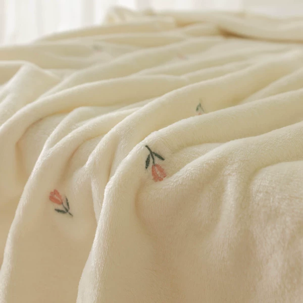 Tulip velvet blanket