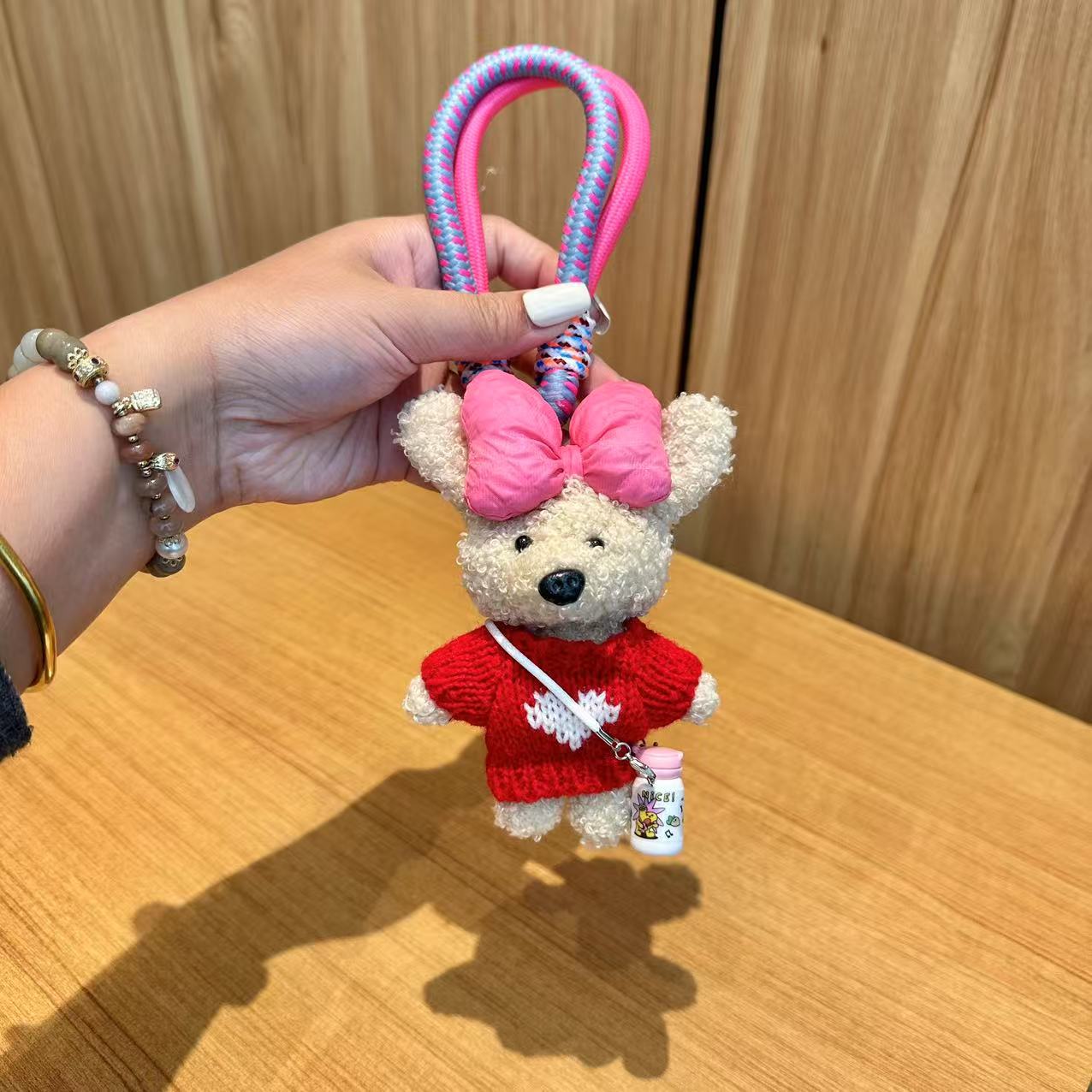 Coreano de color cuerdas de peluche osos colgantes juguetes hechos a mano bolsos muñecas colgantes muñecas colgantes teléfonos móviles viento dulce y fresco
