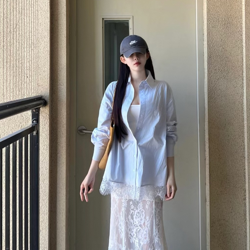 Lace Splicing Loose Long-Sleeved Shirt for Women 2025 Spring New Polo Collar Design Holiday Style Niche Top
