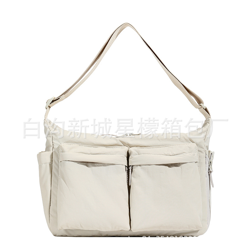 2466m 화이트