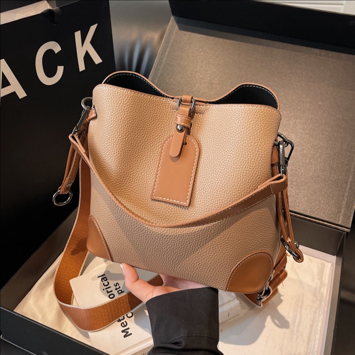 Bolso de nicho retro, bolso de moda, bolso de balde, mujer 2025, nuevo estilo de estilo extranjero, bolso de hombro, bolso de mochila coreano