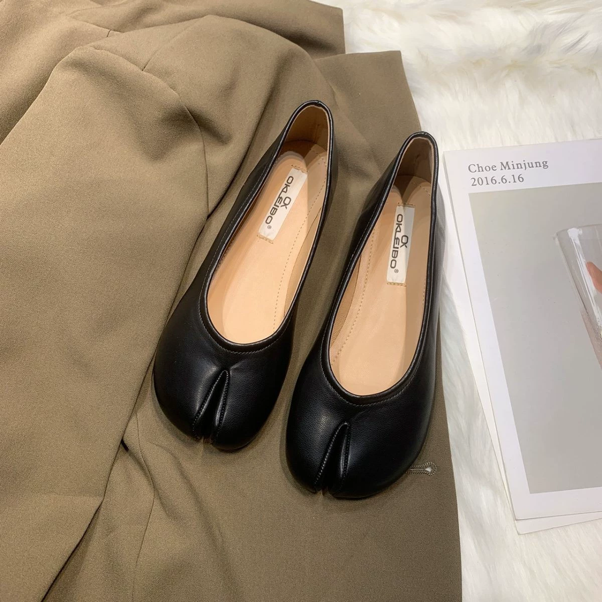 Слипы с разделительным носком, кожзаменитель Chanel стиль, мягкая подошва, осень, размеры 35–40