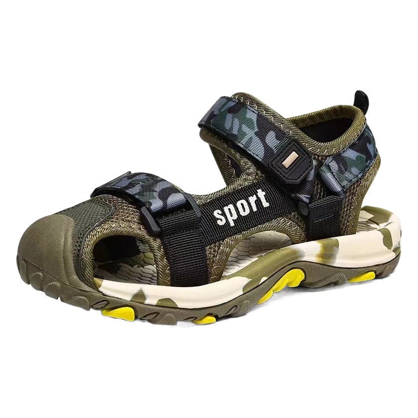 Sandalias sandalias niños medianos y grandes niños cerrados dedo del pie antideslizante verano 2023 zapatos para niños deportes playa suave inferior