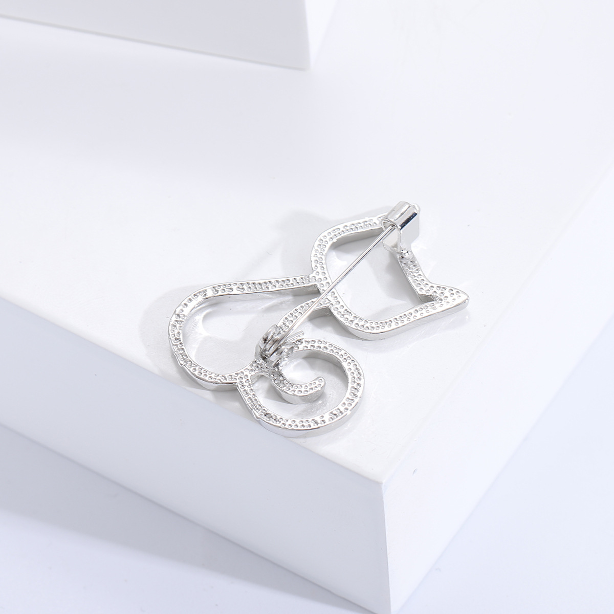 Basic Style Basic Pin Cat Alloy Women's Brooches